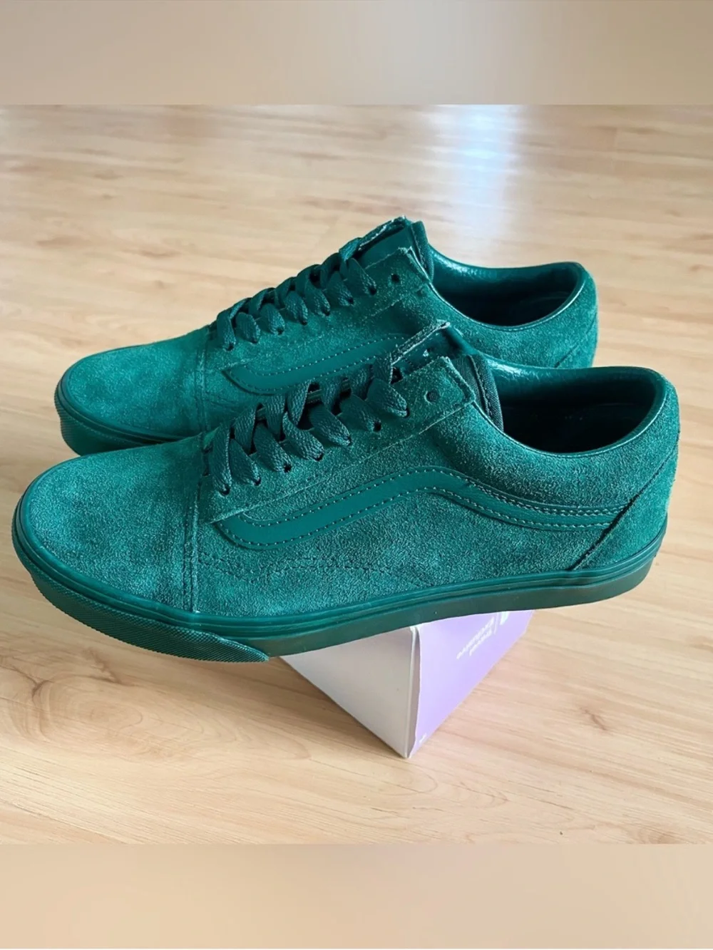 Vans Old Skool Green Suede Junior 6.5 US Women 8.0 US
